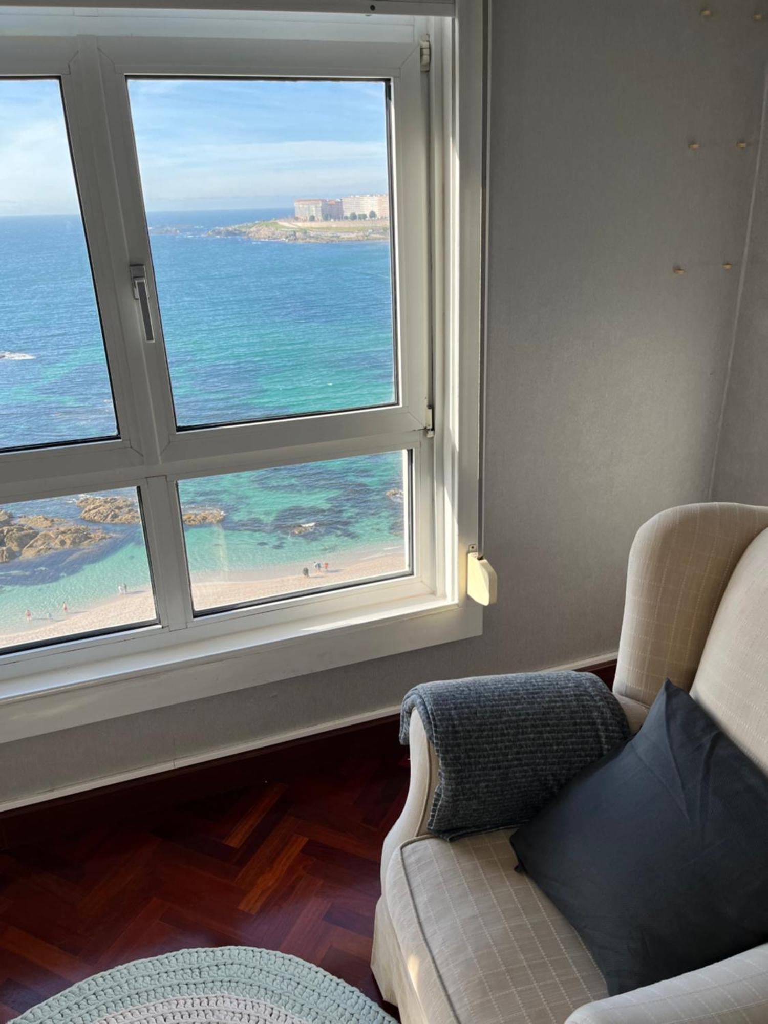 Primera Linea Playa Riazor A Coruna Bagian luar foto